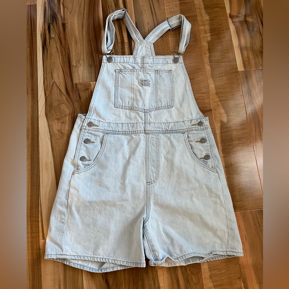 Levi’s Short Overalls